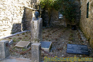 Monumento Don Elias Valiña Sampedro